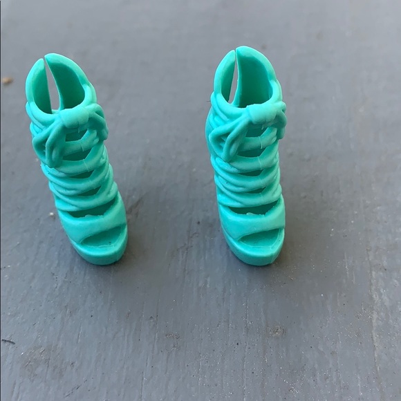 Greenish blue Barbie heels - Picture 2 of 6